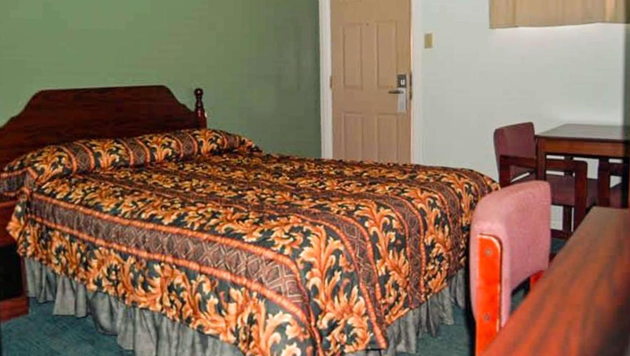 American Inn & Suites Childress Extérieur photo