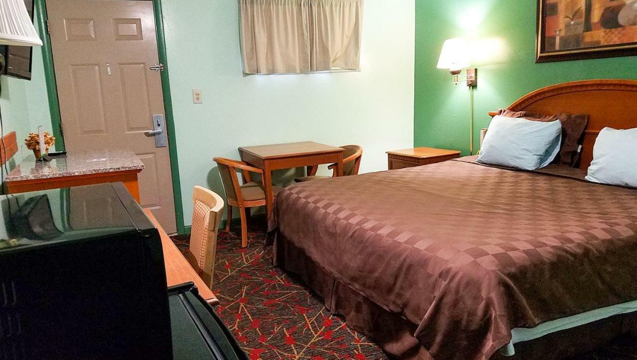 American Inn & Suites Childress Extérieur photo